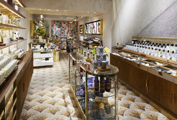 diptyque_paris-st-honore-14_1531810402-8c9445bb935c5e3f14eb72aaeffc839a.jpg